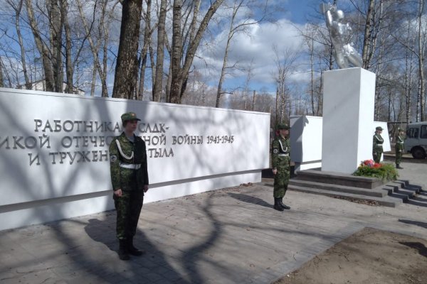 СЛДК поздравил ветеранов предприятия с Днем Победы