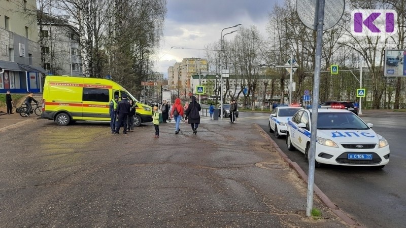 В центре Сыктывкара самокатчик сбил женщину