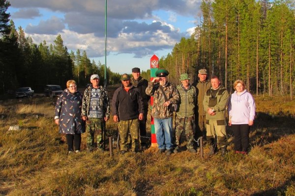 В селе Окунев Нос установлен пограничный столб