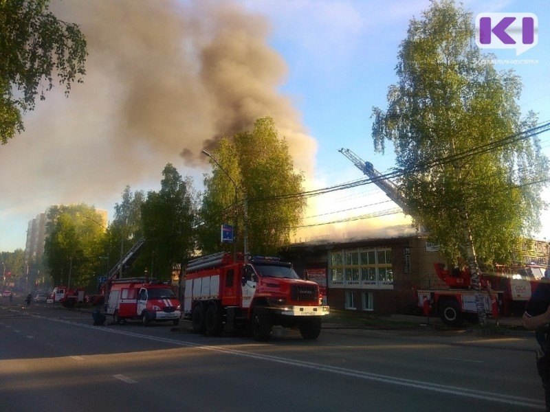 В Коми назвали причину пожара в магазине на ул. Гаражная
