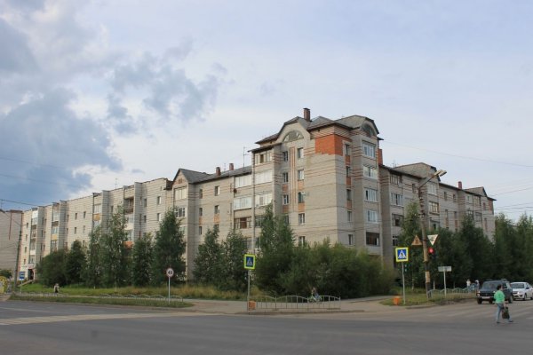 Жильцы сыктывкарского дома должны выбрать одну управляющую компанию или разделить МКД на два адреса