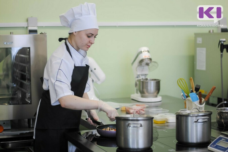 В Коми за прошедший учебный год более 1,2 тыс. старшеклассников охвачены программами профобучения