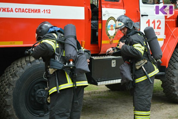 В Сыктывкаре горел автобус