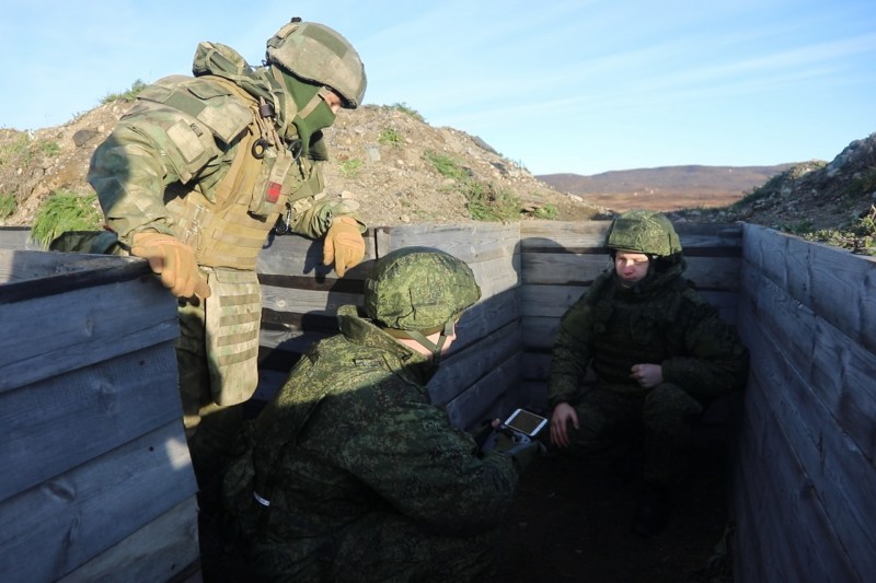 Призванные по мобилизации активно проходят учебу в артиллерийских войсках Северного флота 