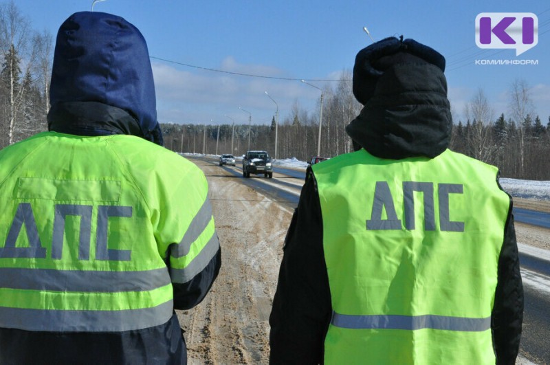 В Троицко-Печорском районе пешеход пытался дать взятку сотруднику ГИБДД