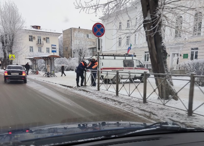 В Сыктывкаре из-за сообщений о взрывных устройствах эвакуировали работников двух министерств и Дворца молодежи