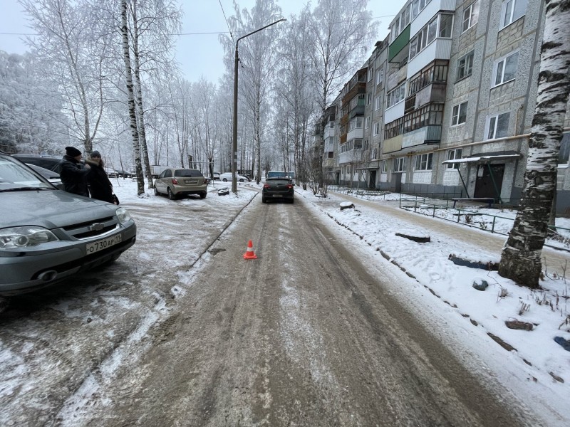 Появилось видео ДТП с ребенком, которого сбили во дворе Коммунистической 