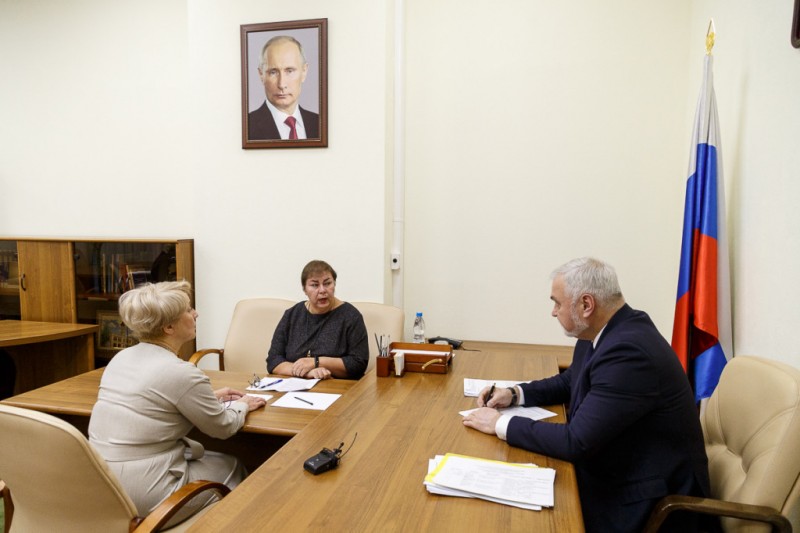 Глава Коми провел личный прием граждан