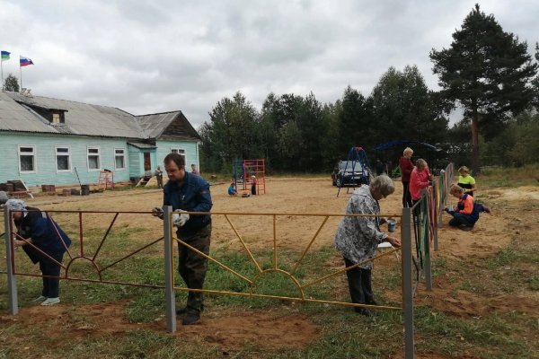 В посёлке Усть-Лэкчим члены ТОС обустроили зону отдыха для детей и взрослых