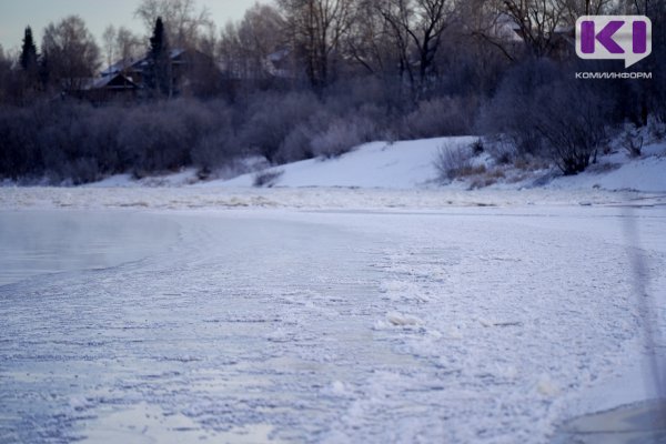 В районе ледовой переправы через р.Косью погиб рабочий 