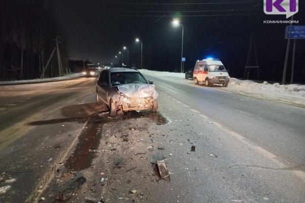 Под Сыктывкаром в ДТП на трассе 