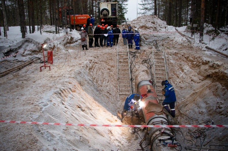 АО "Транснефть – Север" провело учебное занятие для студентов УГТУ на линейной части нефтепровода