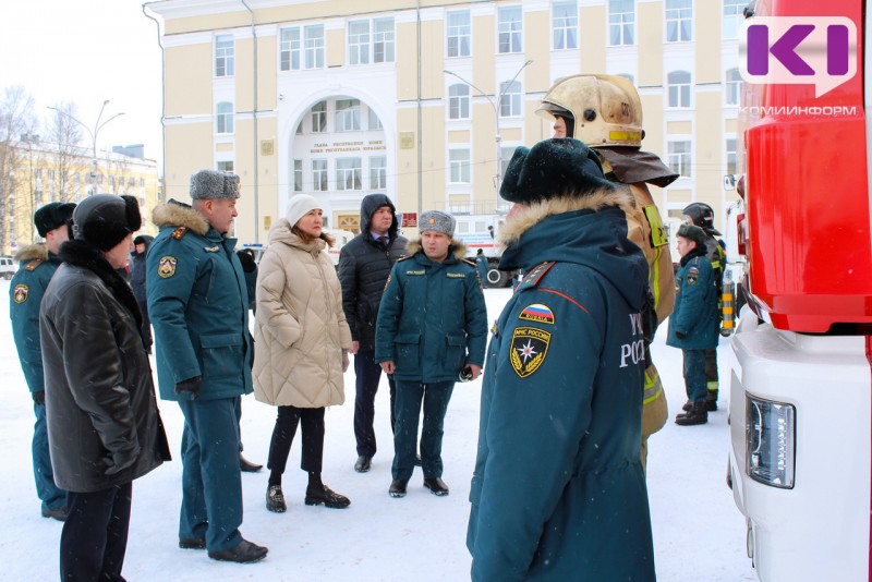 В Сыктывкаре состоялся смотр готовности экстренных служб к паводкам и пожарам