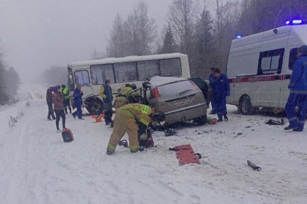 В Лемью под Сыктывкаром серьезная авария