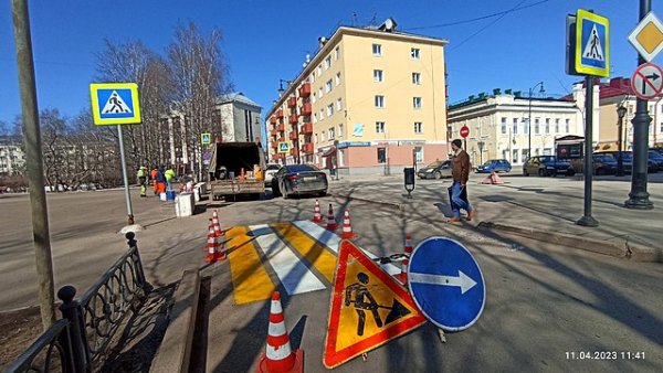 В Сыктывкаре наносят разметку на дорогах