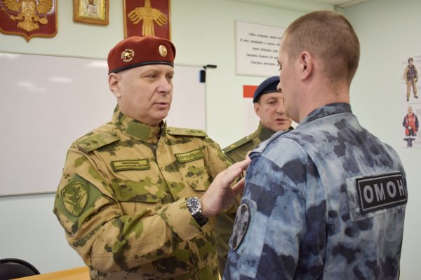 В Сыктывкаре вручили государственные награды росгвардейцам, отличившимся в ходе СВО

