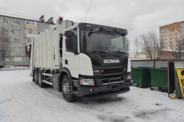 В Усинске продолжается замена контейнерного парка, а на маршруты вышли новые современные мусоровозы

