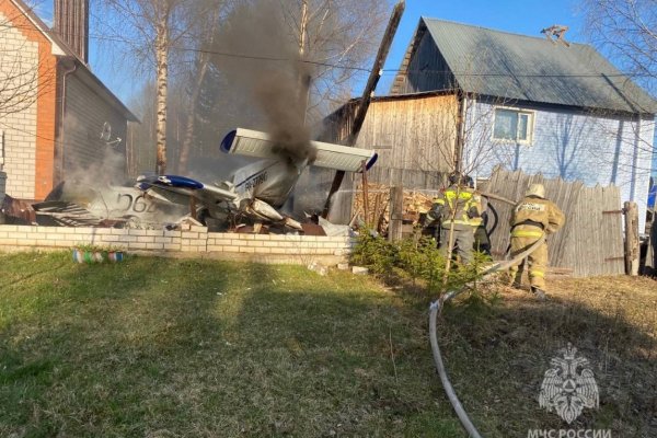 Пострадавшие во время крушения самолета в Коми пилоты отказались от госпитализации 