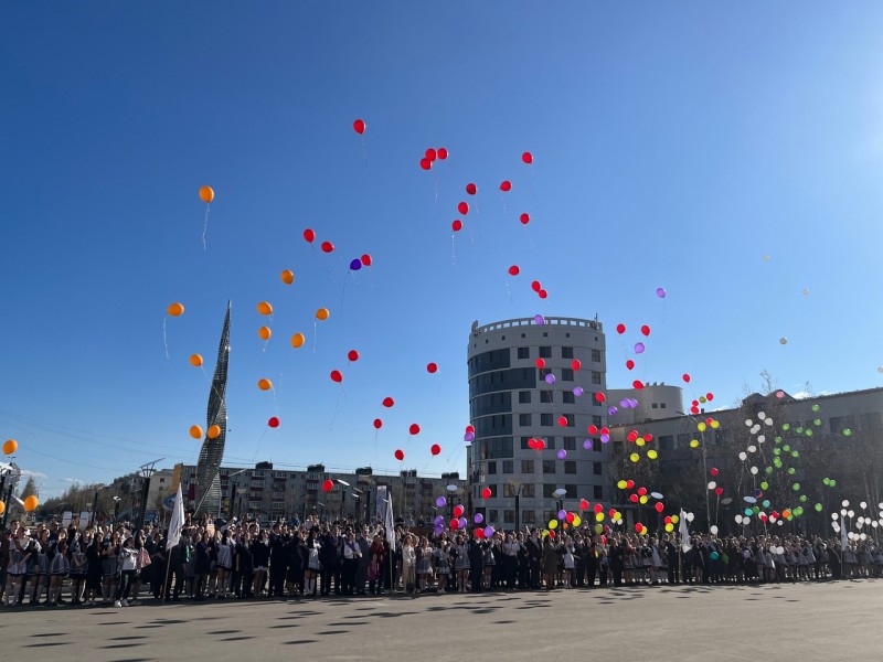 В Усинске прозвенел Последний звонок
