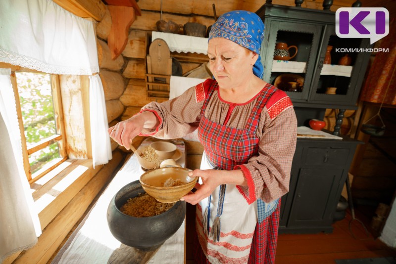 За одним столом: чем угощали коми хозяйки своих гостей

