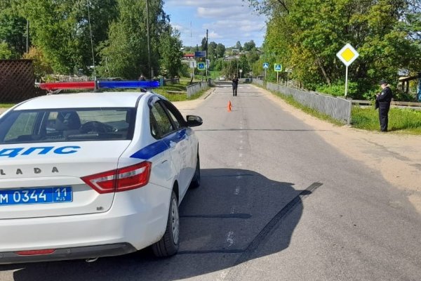 В Усть-Куломском районе подросток на мопеде насмерть сбил 76-летнего пенсионера 