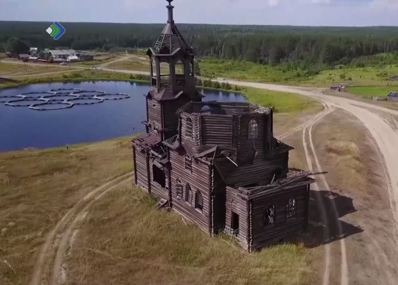 В поселке Нючпас возрождают уникальный старинный храм