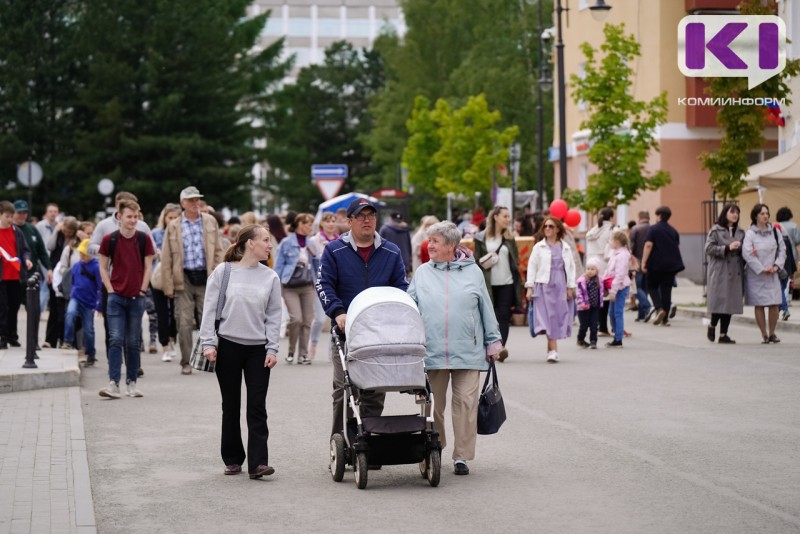 В Коми 80% родителей получают помощь от взрослых детей