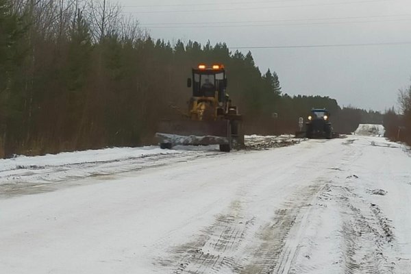 В период гололеда очистка автодороги Сыктывкар - Ухта велась в круглосуточном режиме - Минстрой Коми


