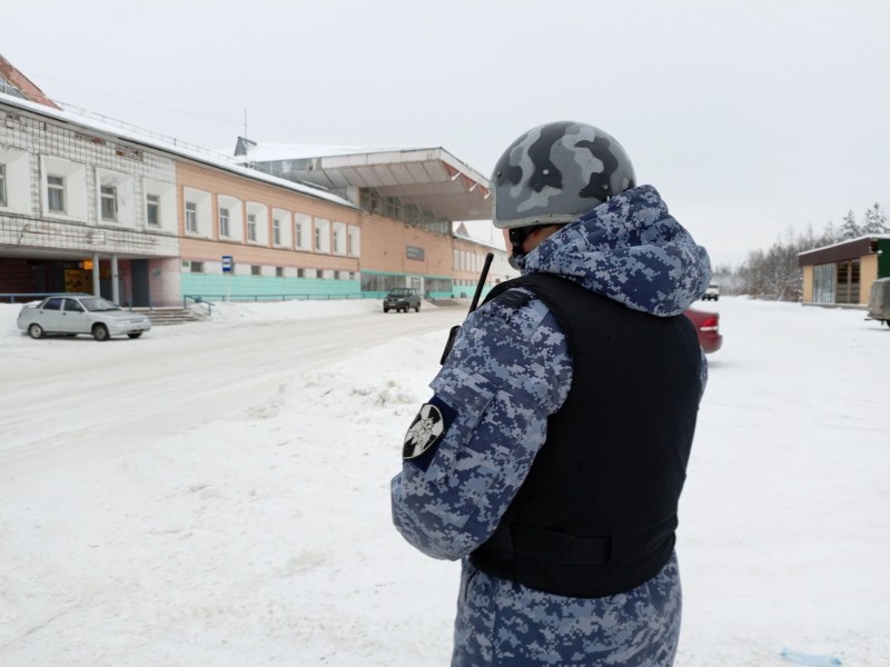 В Усинске на железнодорожной станции "обезвредили" взрывное устройство