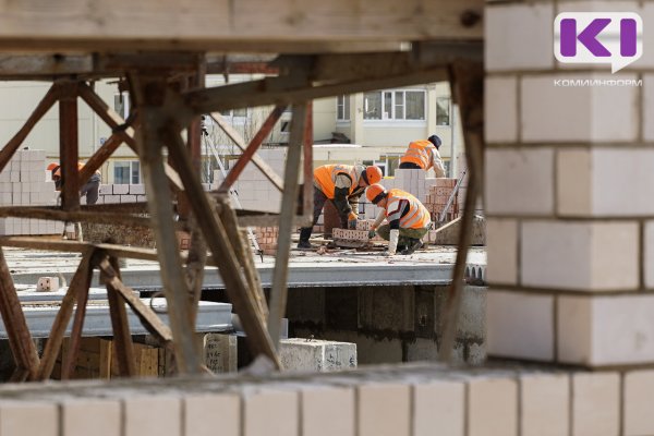 В Коми в январе-октябре снизились объемы промышленного производства, но больше введено жилья