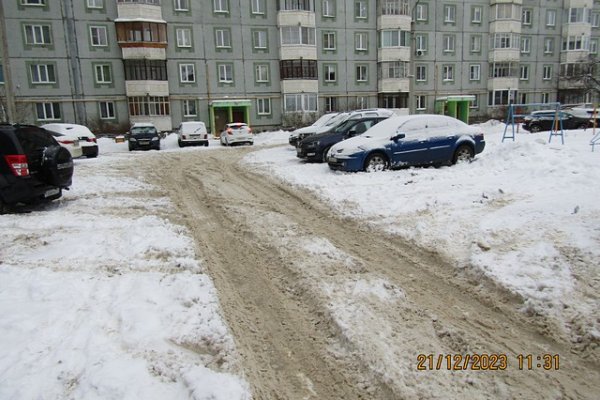 Сигналы горожан о некачественной уборке дворов отрабатываются в приоритетном порядке - мэрия Сыктывкара