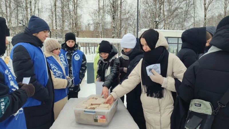 В Сыктывкаре прошла Всероссийская акция "Блокадный хлеб"