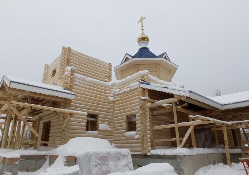 Будущий православный храм в поселке Ярега обрел свод