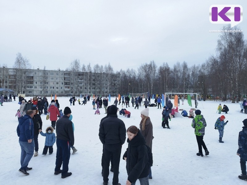 Сыктывкарцы продолжают празднование Масленицы спортивно