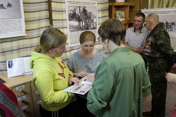 Фотовыставку об оленно-транспортных батальонах впервые показали в Койгородском районе

