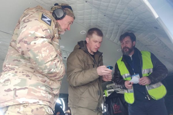 Попавшие в водную ловушку оленеводы из Коми спасены