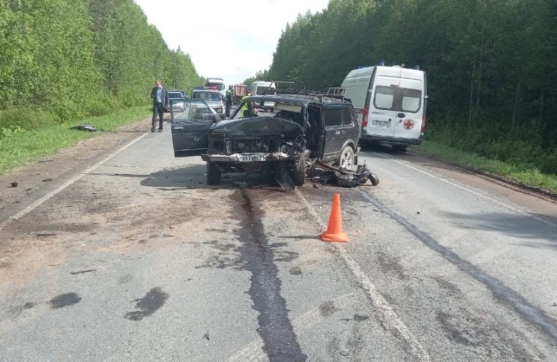 Под Сыктывкаром в смертельном ДТП погибли двое