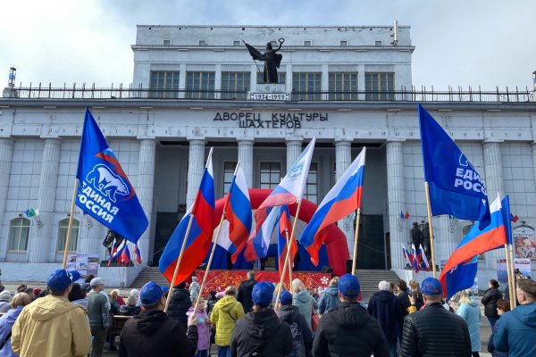 Семейные мастер-классы, награждение волонтеров, вручения паспортов и вскрытие 