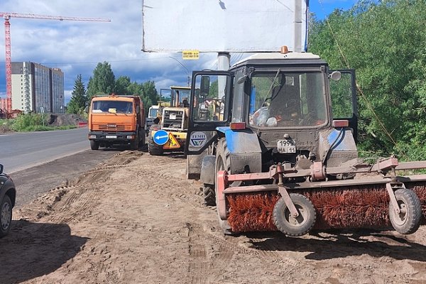 В Сыктывкаре устраняют колейность на Октябрьском проспекте