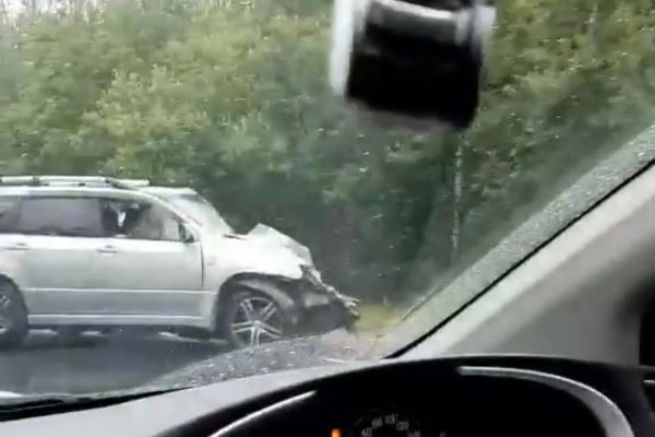 Под Ухтой в ДТП погибли водители Mitsubishi и Renault