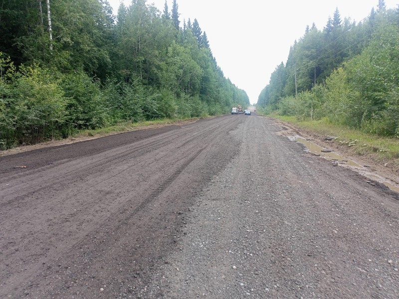 В Сыктывкаре на дорогу к дырносским дачам завезли 500 кубометров асфальтовой крошки