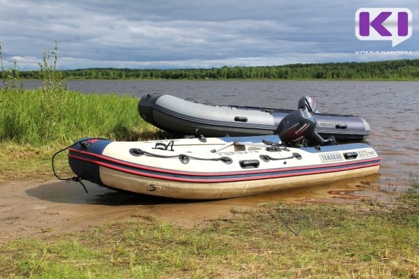 В Коми на реке Илыч обнаружена заведенная лодка без рулевого