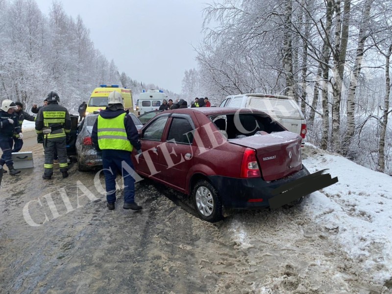 В Ухте возбуждено уголовное дело в отношении водителя большегруза, спровоцировавшего массовое ДТП со смертельным исходом