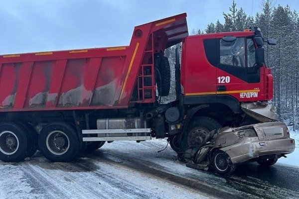 Под Ухтой в ДТП с грузовиком погибли два человека