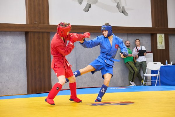 В Сыктывкаре самбисты разыграют медали первенства и чемпионата СЗФО