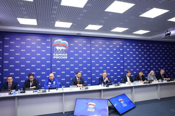 При поддержке 