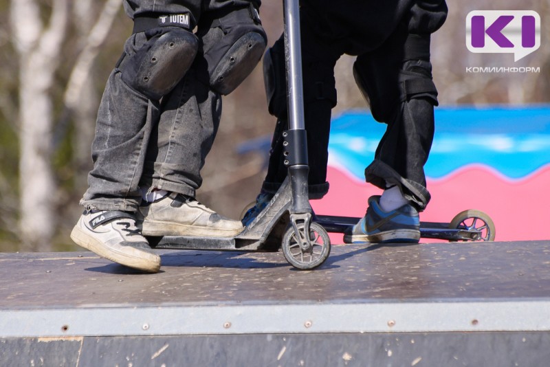 В Сыктывкаре родители 10-летнего владельца самоката заплатили 110 тысяч рублей компенсации морального вреда 9-летнему ребенку