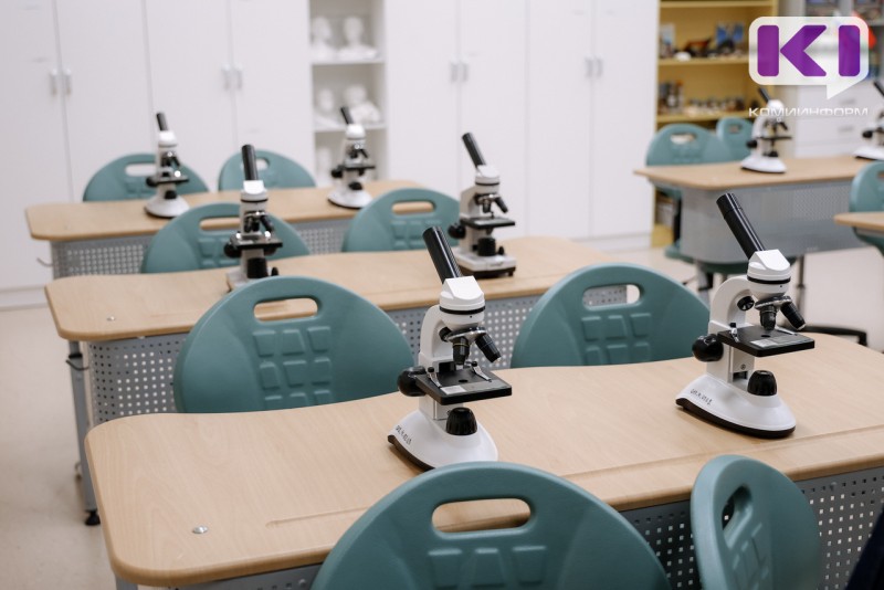 Оснащение кабинетов школ Коми продолжится в следующем году