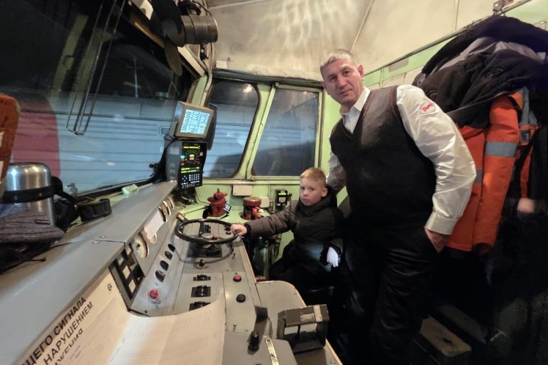 Ростислав Гольдштейн исполнил мечту 8-летнего Саши из Печоры