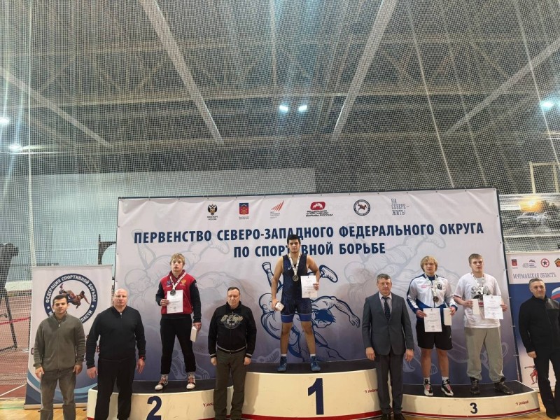 Ухтинец Алексей Бажуков выиграл бронзу на первенстве СЗФО по греко-римской борьбе